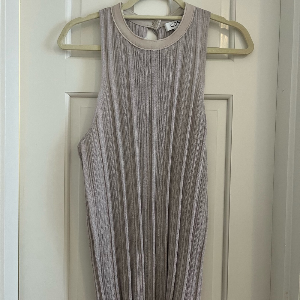 cos slim-fit pleated vest - light beige
